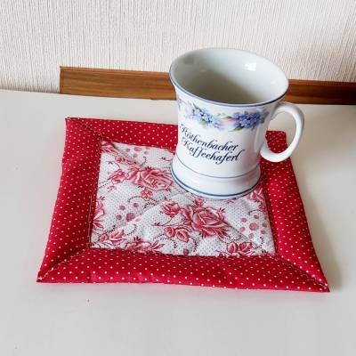 Vintage-Rosen-Tassenteppich – handgenähter Tassenuntersetzer aus Baumwolle, Mug Rug Rosen