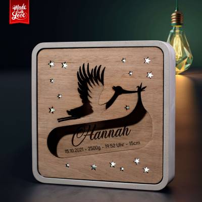 Personalisierter LED Lichtkasten zur Geburt mit Storch, Name und Geburtsdaten aus Beton und Holz