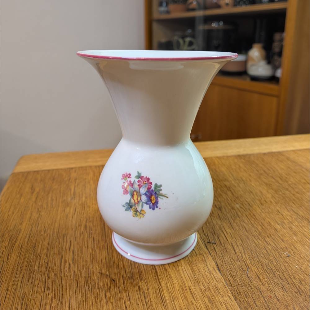 Kragenvase Metzler & Ortloff Vase mit ausgestelltem Lippenrand Blumenvase Tischvase mit Blumendekor Porzellanvase 1920er