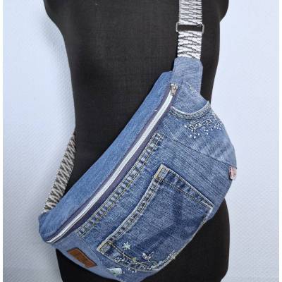 Crossbody Bag "Tasche voll Glück" aus Jeans