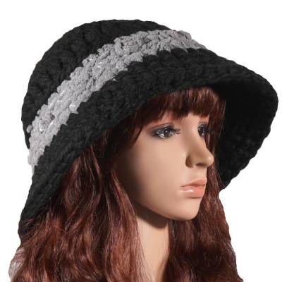 Winterhut Black Grey & Silver – Wollfrei gehäkelt, Gr. M/L 56/57/58 KU, breite Krempe