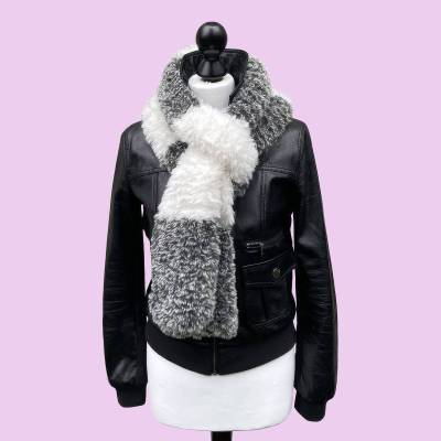 Schal gestreift Anthrazit Weiß Teddy Kunstfell flauschig Handmade Unisex