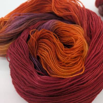 Sockenwolle handgefärbt 4-fach 100g 420m