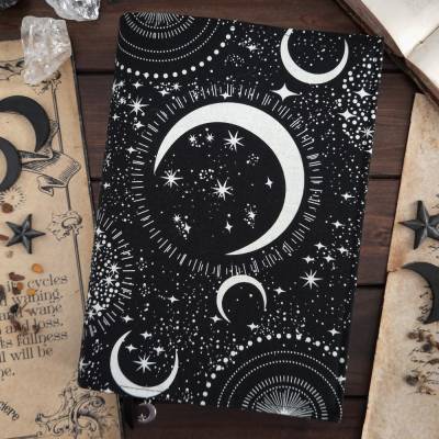 Buchhülle Magic Moon |  Mystischer Buchumschlag mit Mond- & Sternenmuster | verstellbare Buchtasche aus Stoff