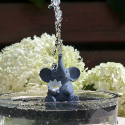 Ella Elefant Solarbrunnenaufsatz. Dein niedlicher Gartenfreund️