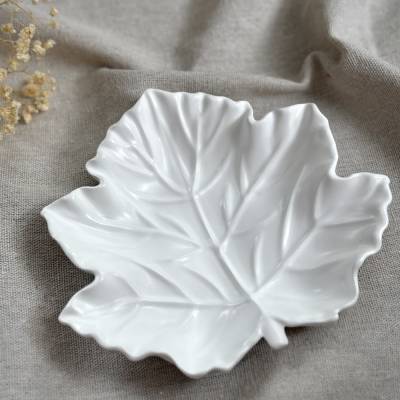Ahornblatt-Schale – Schmuckschale & Herbstdeko in Blattform