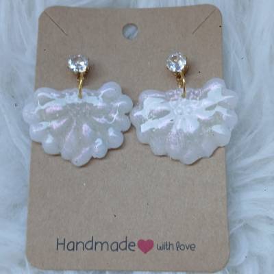 Handgemachte Blumenohrringe aus Fimo & Edelstahl