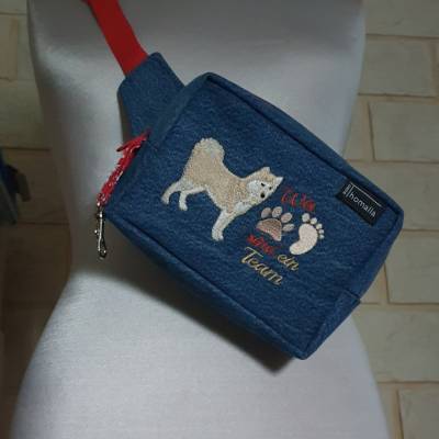 Gürteltasche, Crossbody Bag, Bumbag, Hunde, Denim bestickt mit Akita,  verstellbarer Gurt, Design Doro Thomalla