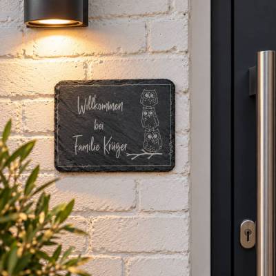 Elegantes Schiefer‑Türschild – personalisiertes Haustür‑ und Klingelschild mit individueller Gravur
