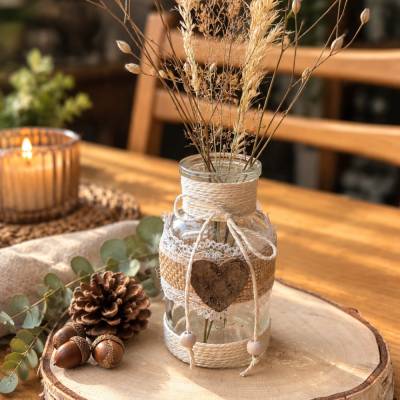 Handgefertigte Glasvase im Boho-Stil | Kleine Vase mit Holzherz | Naturdeko | Tischdeko | Geschenkidee