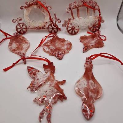 Edler Christbaumschmuck – Schneeweiß trifft Glitzerndes Rot für den Weihnachtszauber 7teilig
