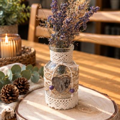 Handgefertigte Glasvase im Boho-Stil | Kleine Vase mit Holzherz | Naturdeko | Tischdeko | Geschenkidee