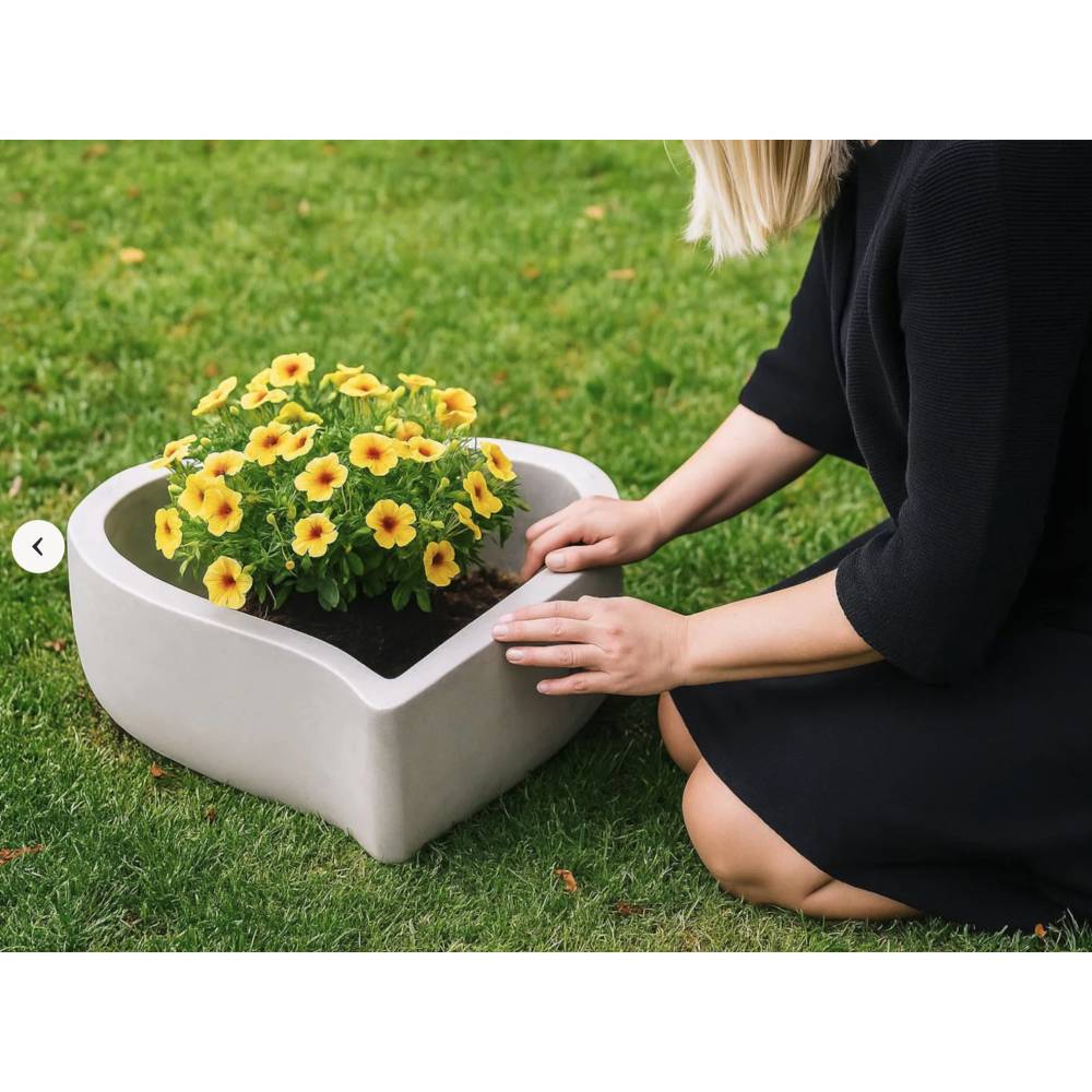 Grabschmuck Friedhof Garten Pflanzherz Frostfest Pflanzschale Schale Herz in verschiedenen Farben Drainage Ablauf GR002