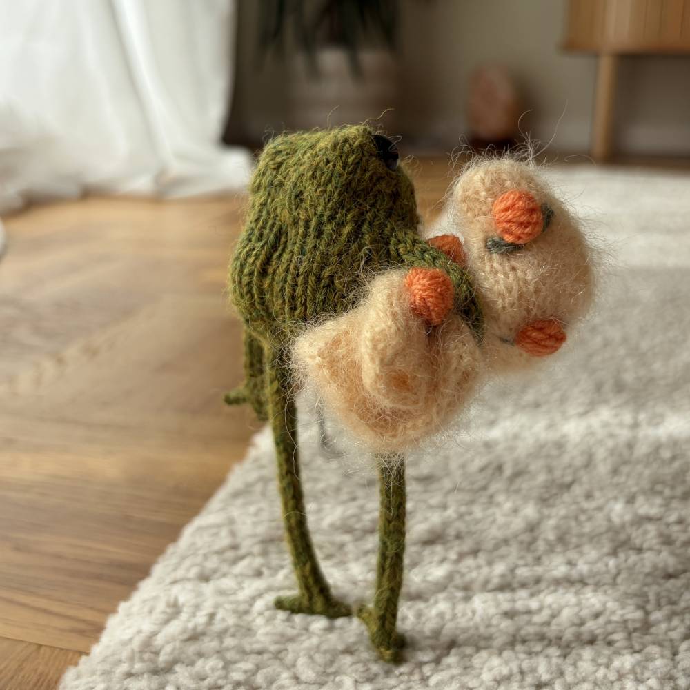 Süßer handgemachter Frosch Bild 3