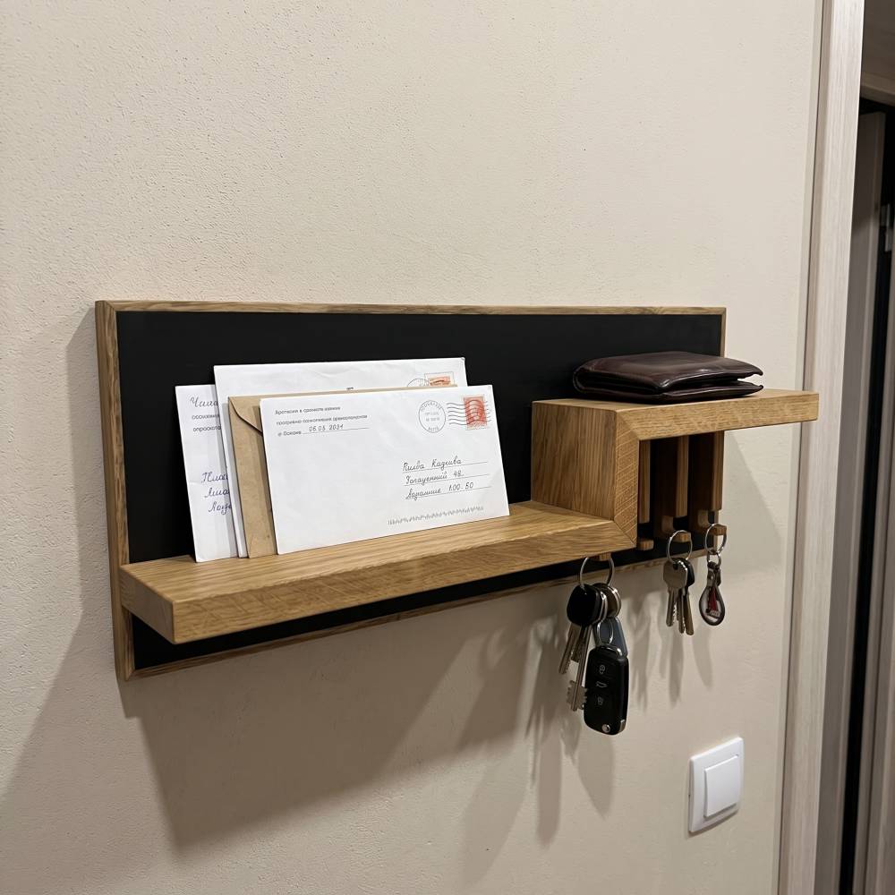 Modernes Schlüsselbrett aus Eiche Stufenablagen & 4 Haken, Wandboard Flur-Organizer mit Eichenrahmen, schwarze Rückwand