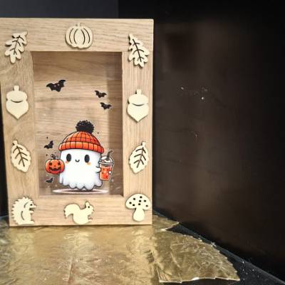 Deko - Holzbox für LED - Lichterketten - kleiner dicker Geist -