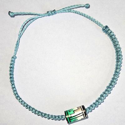 Perlenarmband im Makramee-Stil – handgeknüpft, verstellbar 16–20 cm