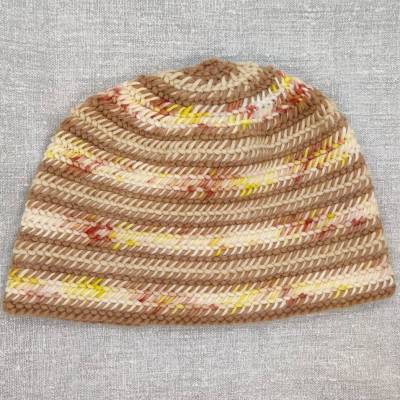 Mütze (L, ca. 59-63 cm), nadelgebunden, pflanzlich gefärbt