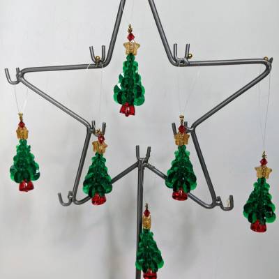 Selbstgemachter Weihnachtsschmuck als 6er Set (Kunstperlen-Ornamente)