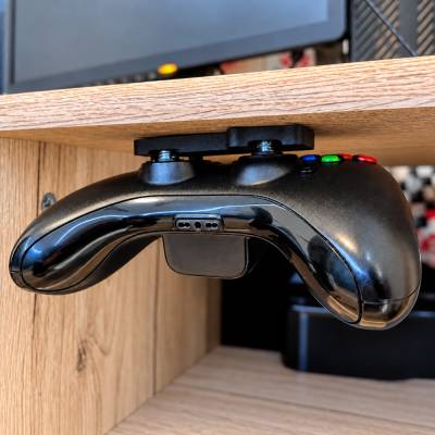 Controllerhalter passend für Xbox 360, Xbox One & Series X|S – Untertisch