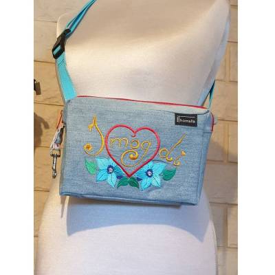 Gürteltasche, Crossbodybag aus besticktem Denim - I mog di - Landhausmode, Oktoberfest, Trachten - Design Doro Thomalla