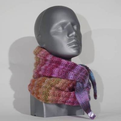 Handgestrickter Mini Schal