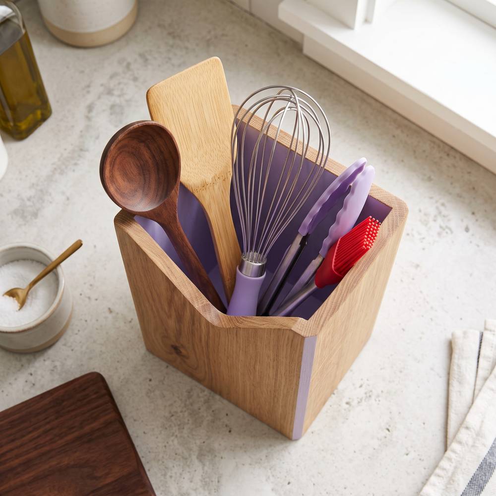 Utensilienhalter aus Eiche mit Farbakzent | Moderner Kochlöffelhalter 19 cm hoch