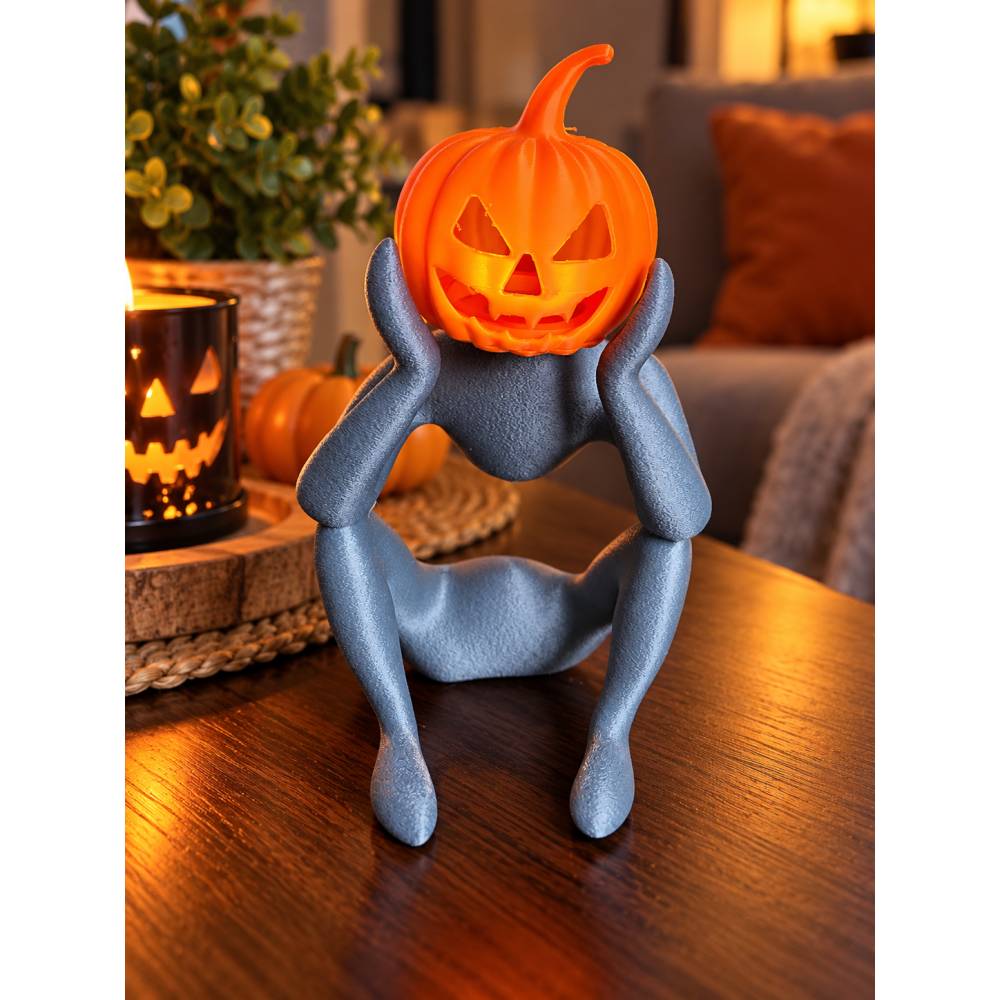 Halloween Kürbis Deko Figur – Sitzende Figur mit Kürbiskopf – 3D gedruckte Halloween Dekoration – Herbst Deko