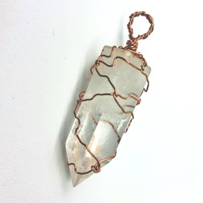 Bergkristallspitze Wire Wrapped mit Kupfer – 40 × 14 mm | Handgefertigter Kristall Anhänger
