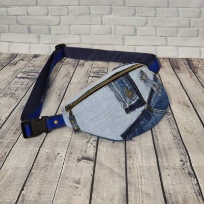 Handgemachte Jeans-Upcycling-Bauchtasche – lässig, praktisch und einzigartig
