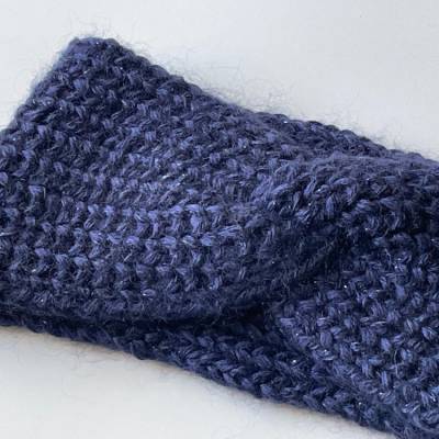Luxus Stirnband mit Twist – Dunkelblau mit feinem Lurex – Handgestrickt