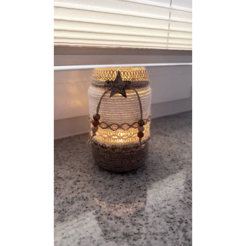 Handgefertigtes Windlicht im Boho-Stil | Glaswindlicht mit LED-Licht | Naturdeko | Tischdeko | Geschenkidee Bild 2