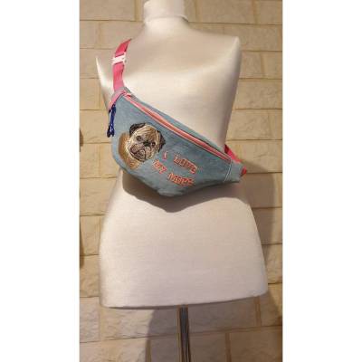 Gürteltasche, Crossbody Bag, Bumbag, Hunde, Denim bestickt mit Mops,  verstellbarer Gurt, Design Doro Thomalla