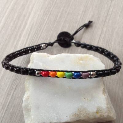 Perlenarmband aus Rocailles gewebt