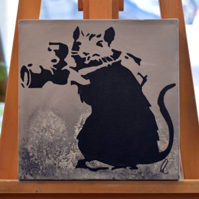 Street Art Gemälde mit Ratte und Kamera – Urbanes Original Acrylbild 30 x 30 cm