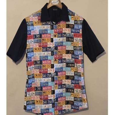 Herren Freizeithemd Gr. 54 in schwarz-bunt mit  US-Autokennzeichen, Modern Fit,  handmade und Design Doro Thomalla