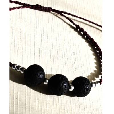 Dunkelrotes Armband mit Lavaperlen – handgefertigt mit silbernen Perlen
