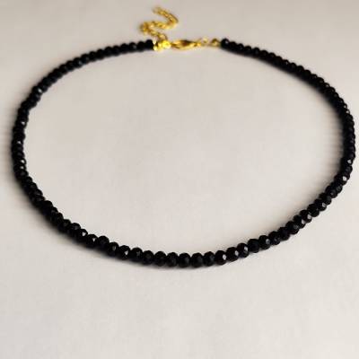 Midnight Black Perlenkette 38 cm – Funkelnd & Elegant – Handgemacht