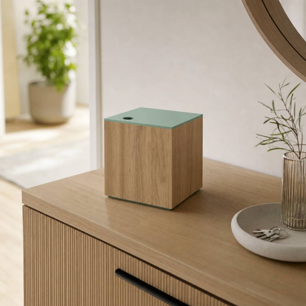 Moderne Aufbewahrungsbox aus Eiche mit lackiertem Deckel und Innenseite | Edles Schmuckkästchen Holz