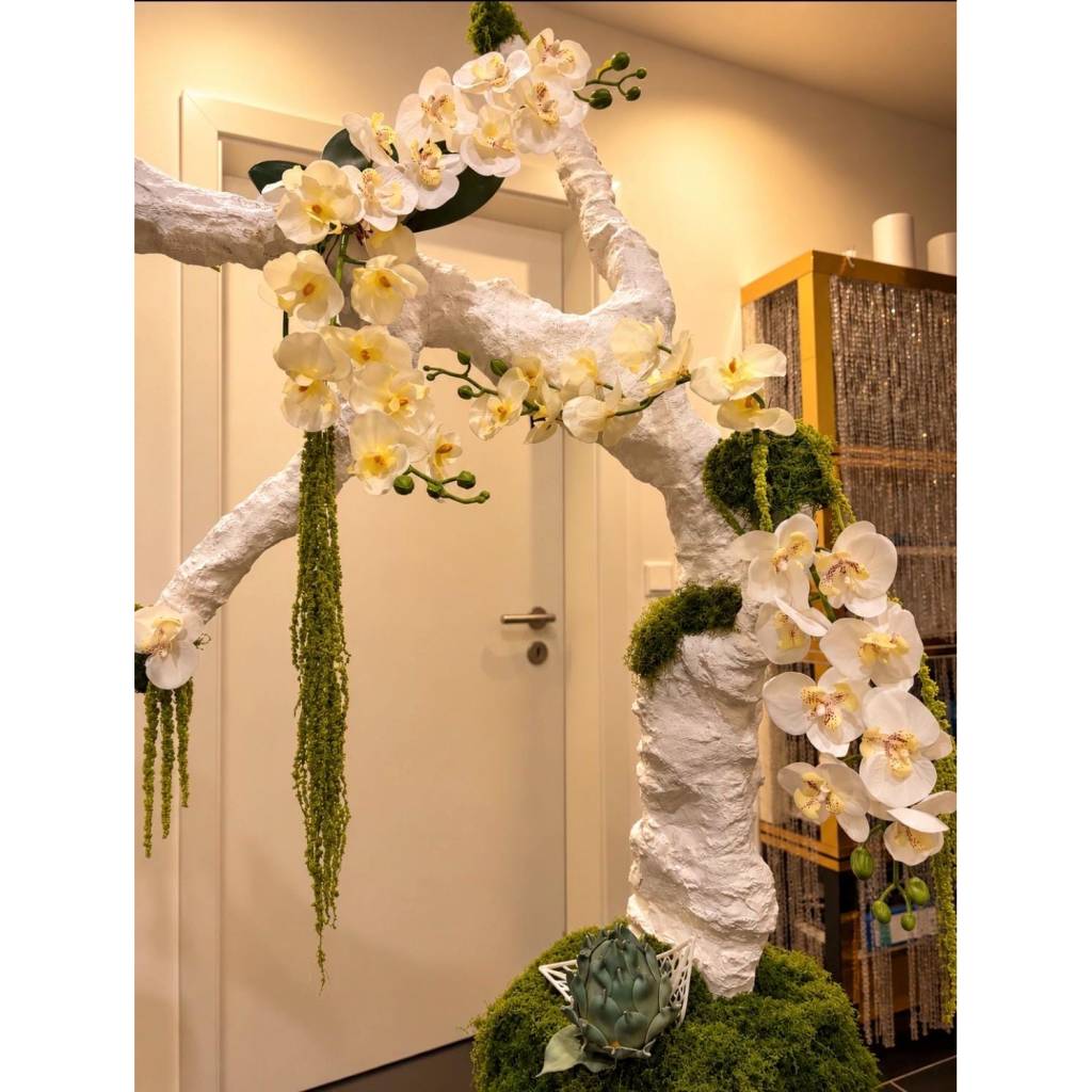 NUR AN SELBSTABHOLER. Exklusive Orchideen-Dekoration – ca. 1,80 m hoch. Deko Baum