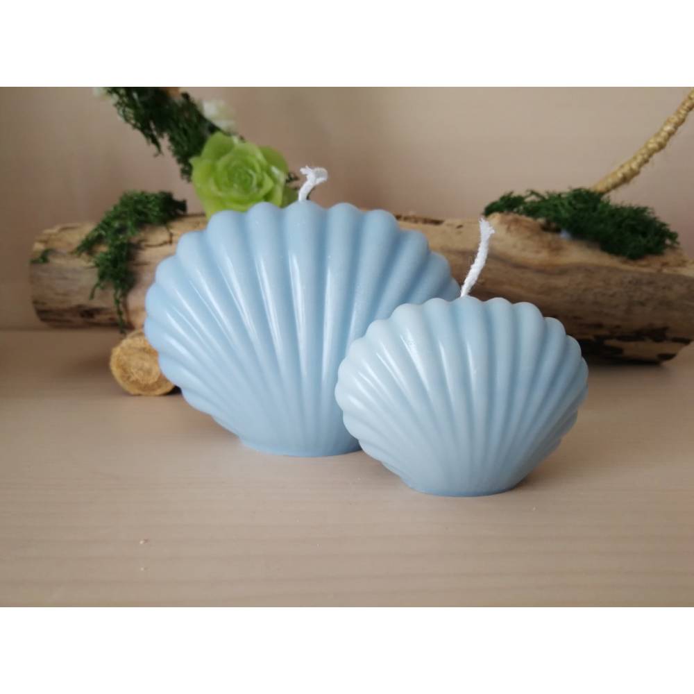 Muschelkerzen in Hellblau – Maritime Deko, handgegossenes 2er-Set Jakobsmuscheln