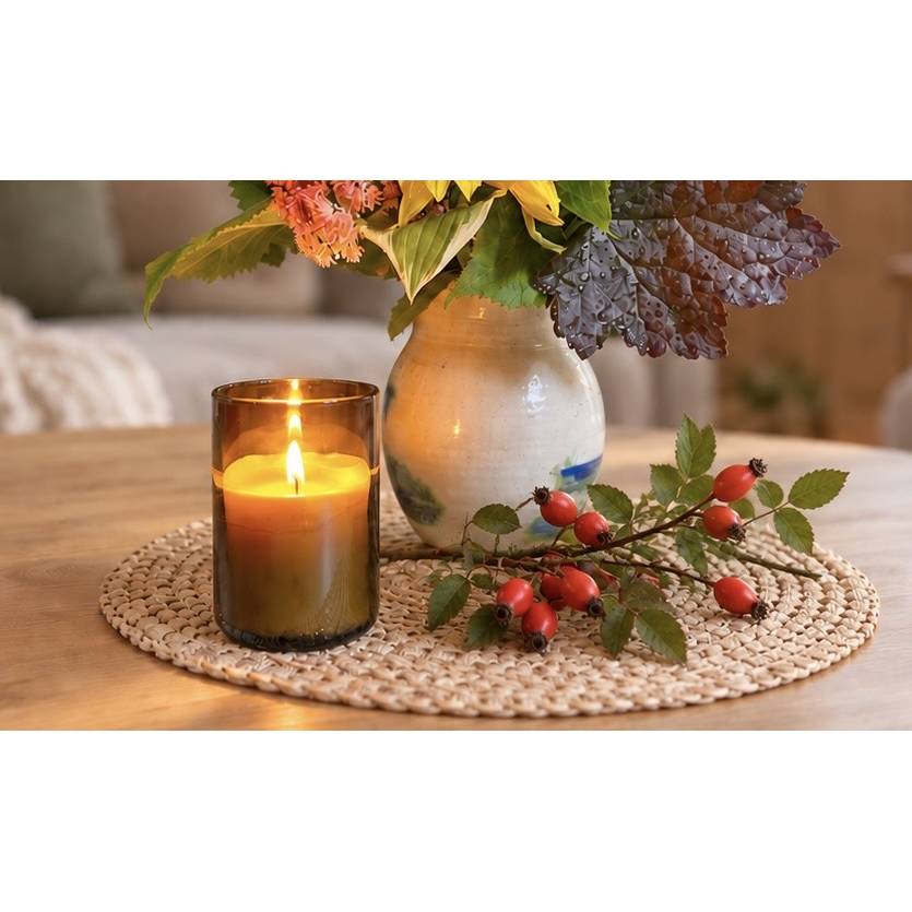 Glas aus einer alten Weinflasche, upcycling, als Trinkglas, Vase oder Kerze