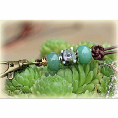 Pfeifenband aus Leder mit Lampworkperlen und Halbedelstein, Schlüsselband, lanyard für die Hundepfeife