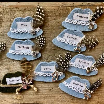 Wiesn-Anstecker, Trachten-Brosche, Filz-Brosche, Namensschild, Anstecker, Gästebrosche, Gastgeschenk, Wiesn-give-away, personalisiert