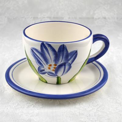 Große Tasse mit Unterteller