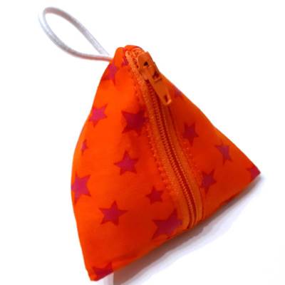 Schnullertasche,  Pyramidentasche mit Sterne