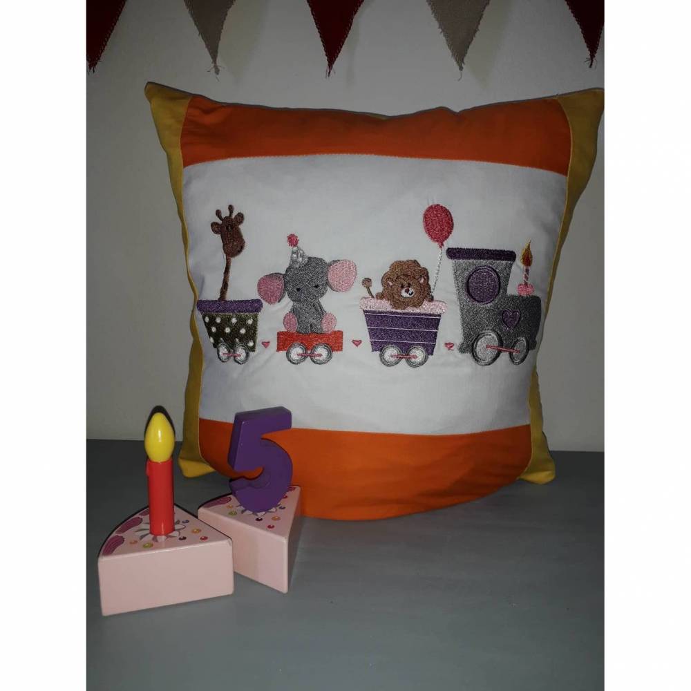 Elefantenparty Set 16x26 & 13x18 Stickdatei - Zug der Tiere - Giraffe - Elefant - Löwe - Wimpelkette Bild 5
