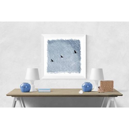 Quadratisches Bild fliegende Kraniche Hintergrund blau mit dem Effekt einer Skizzenzeichnung, Fotografie u. Illustration