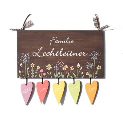 dekoratives Haustürschild aus Holz mit Name personalisiert – Individuelles Familienschild mit bunter Blumenwiese, handbemalt, wetterfest, exklusive Geschenkidee, individuelles Familiengeschenk