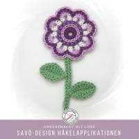 Blume mit Stiel, grosse lila Häkelblume zum aufnähen, Applikation Frühling